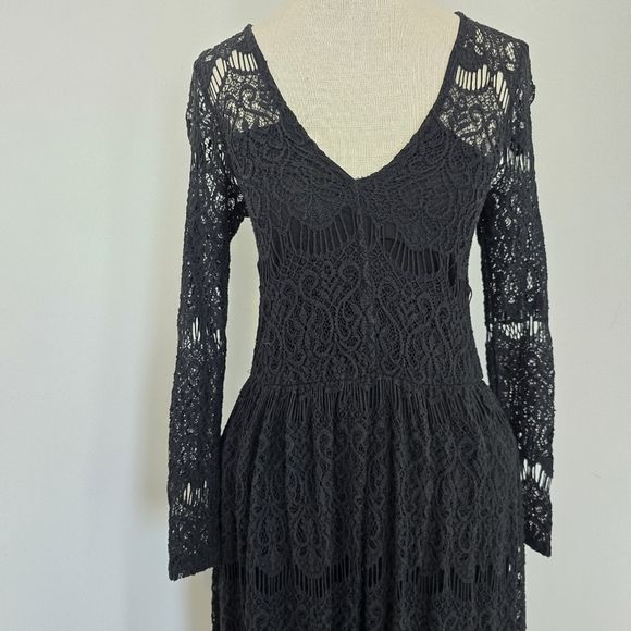 ASTRAS Black Lace Long Sleeves V Neck Maxi Dress Sz Small (620) - Picture 3 of 9
